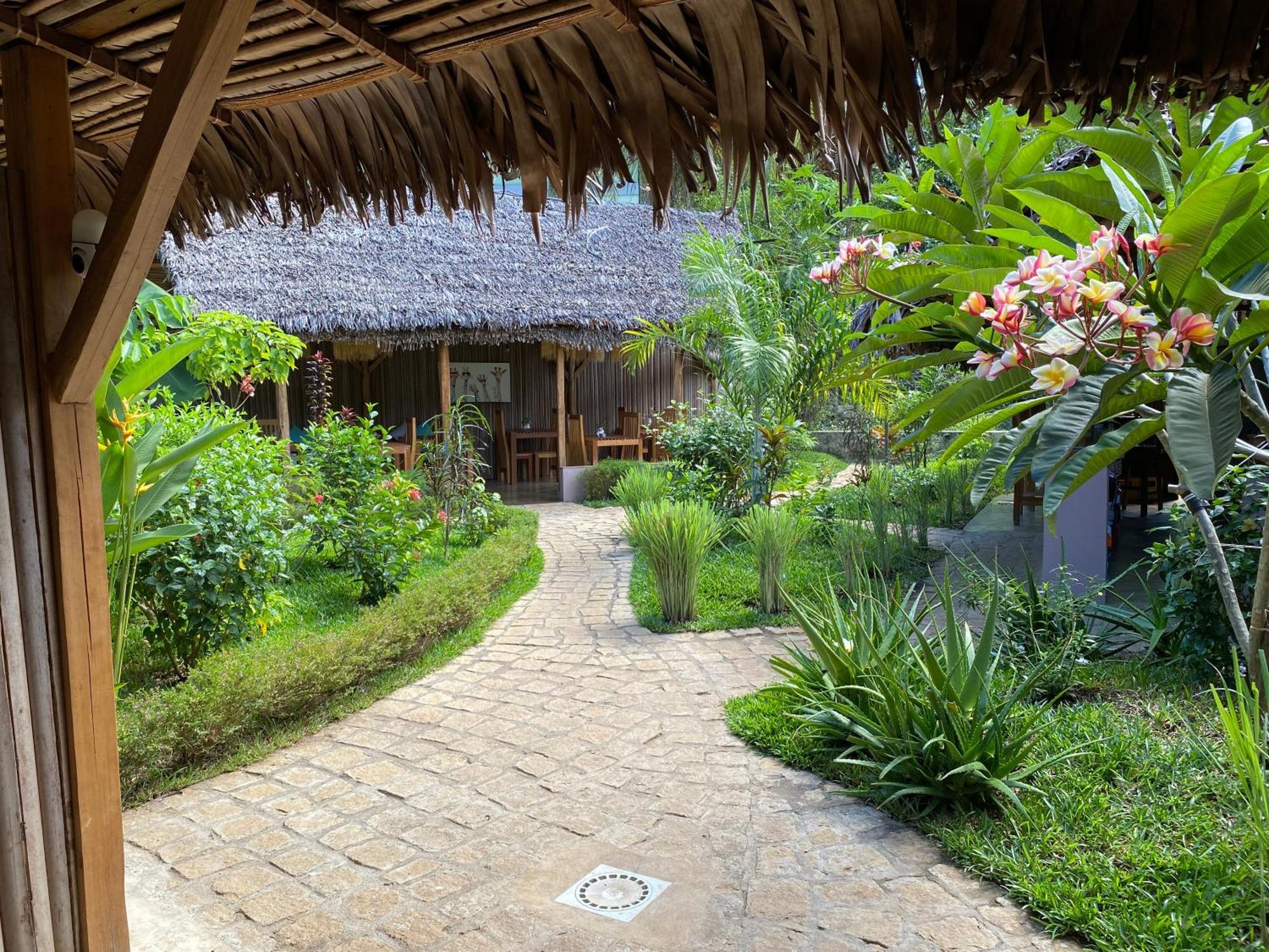 La Perle Rare De Nosy Be Hotel Ambatoloaka  Exterior photo